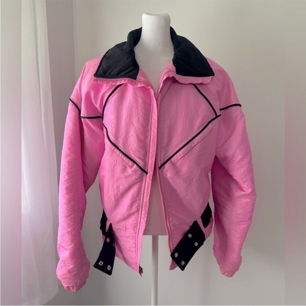 Vintage ‘90s Nils Bubblegum Pink & Black Belted Full Zip Collared Ski Jacket - Picture 2 of 5